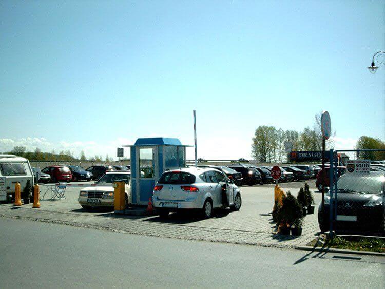Strzeżony parking przy lotnisku Balice Kraków